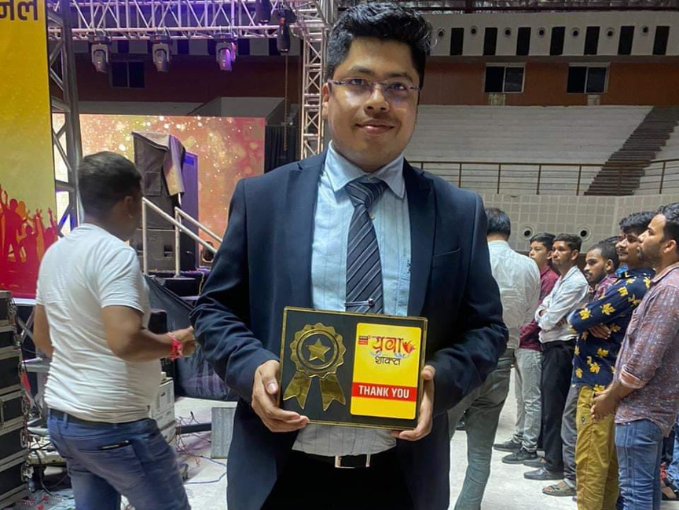 Dr. Avinash Tiwari Palliative, MD, Medicine Specialist, Raipur, Chhattisgarh being awarded
